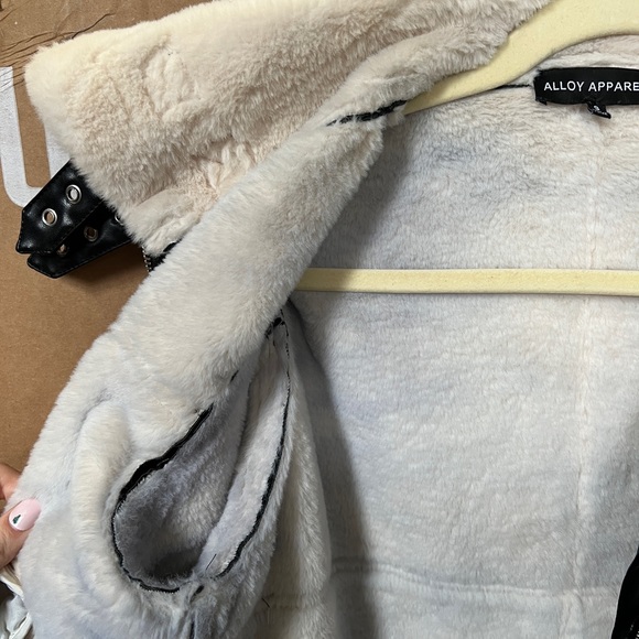 TALL Faux Leather Aviator Jacket || ALLOY APPAREL || size S - Picture 5 of 6